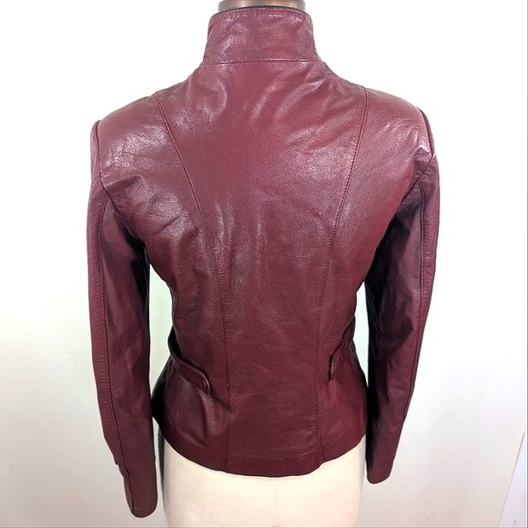 Vintage burgundy leather zip up jacket W straps at waist & cuffs. Medium - Picture 8 of 16